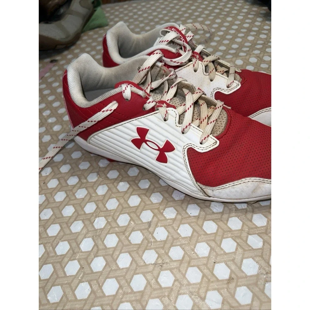 Under Armour Leadoff Low RM Cleats Red/White Size 6Y 3023442-600